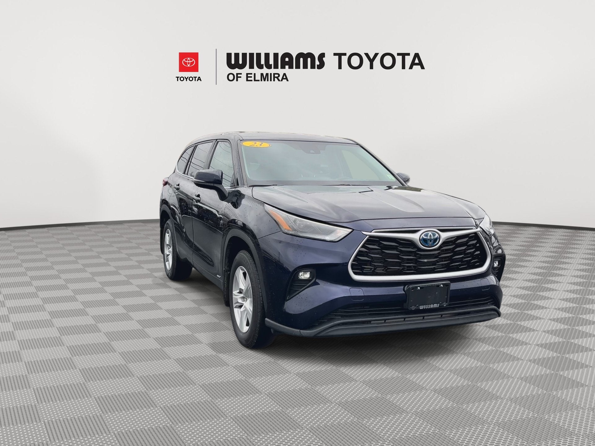 2023 Toyota Highlander LE