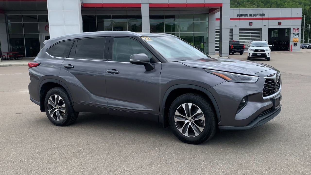 2022 Toyota Highlander XLE