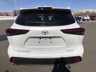 2022 Toyota Highlander XLE