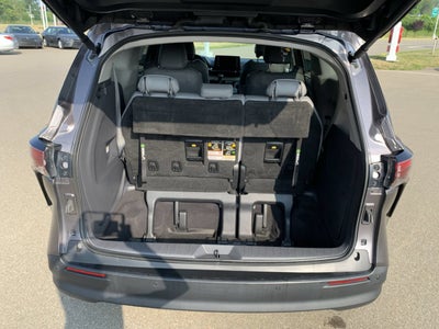 2022 Toyota Sienna XLE