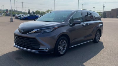 2022 Toyota Sienna XLE
