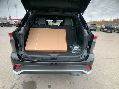 2024 Toyota Highlander XSE