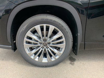 2023 Toyota Highlander Platinum