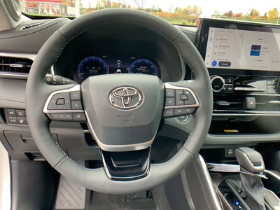 2023 Toyota Highlander Platinum