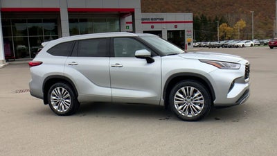 2023 Toyota Highlander Platinum