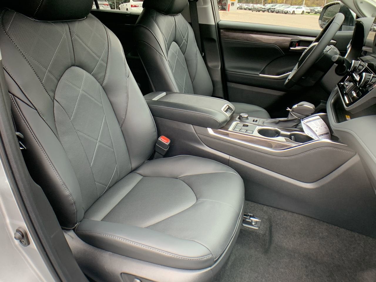 2023 Toyota Highlander Platinum