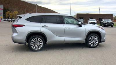 2023 Toyota Highlander Platinum