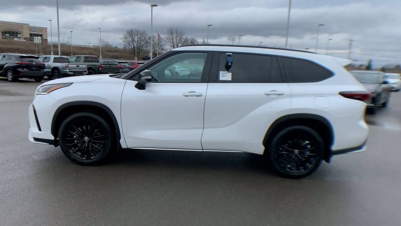 2025 Toyota Highlander XSE