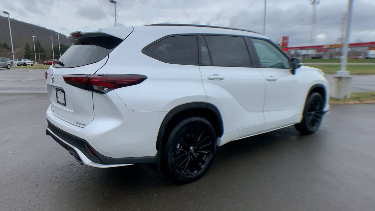 2025 Toyota Highlander XSE
