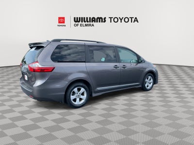 2020 Toyota Sienna LE