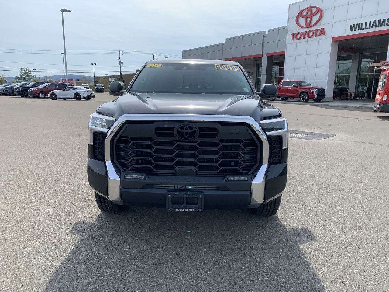 2023 Toyota Tundra 4WD SR5