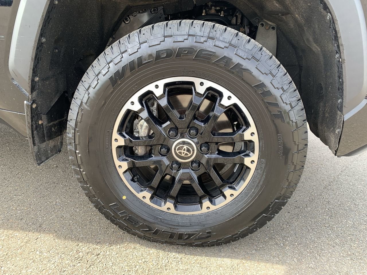 2023 Toyota Tundra 4WD SR5