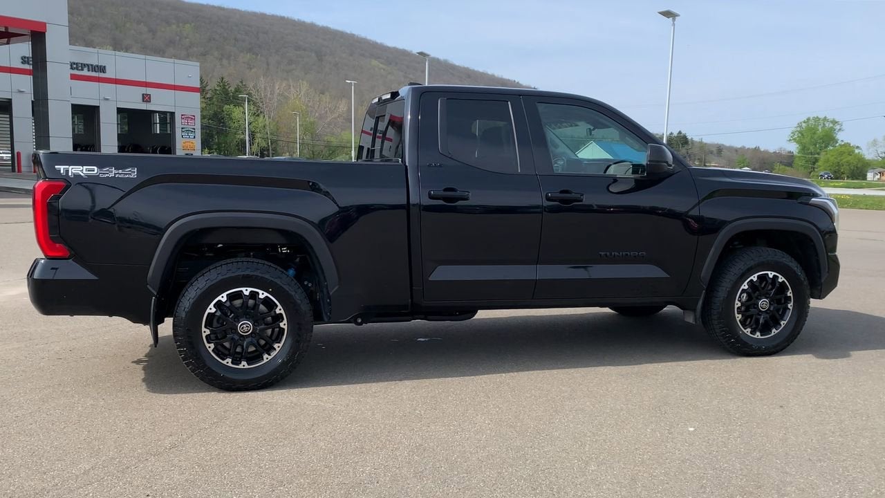 2023 Toyota Tundra 4WD SR5