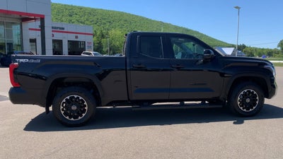 2022 Toyota Tundra 4WD SR5