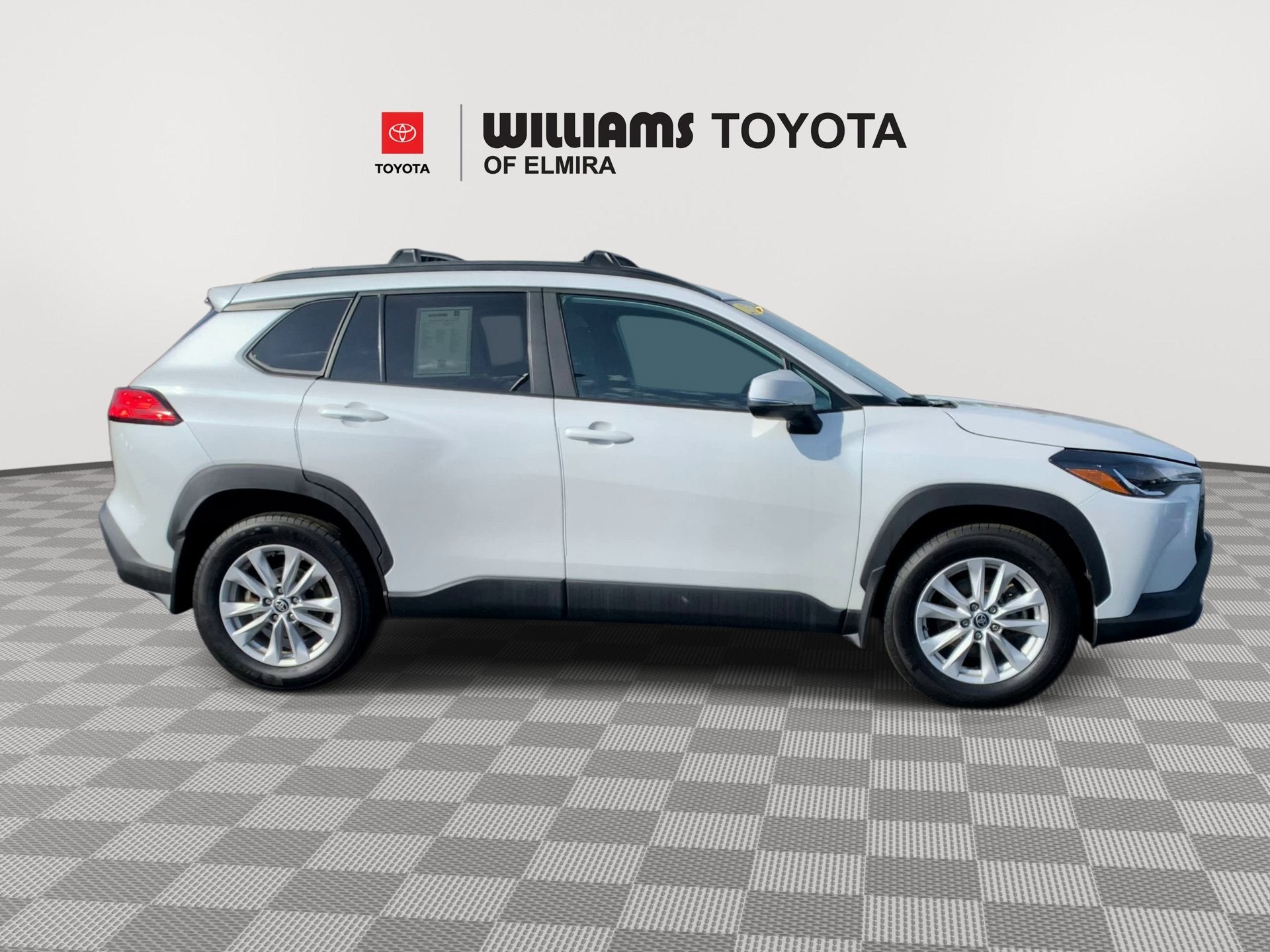 2023 Toyota Corolla Cross LE