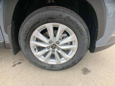 2024 Toyota Corolla Cross LE
