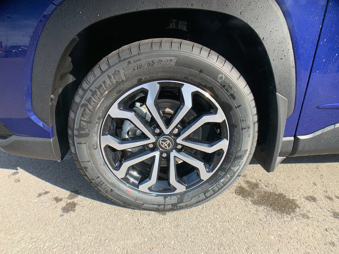 2023 Toyota Corolla Cross Hybrid SE