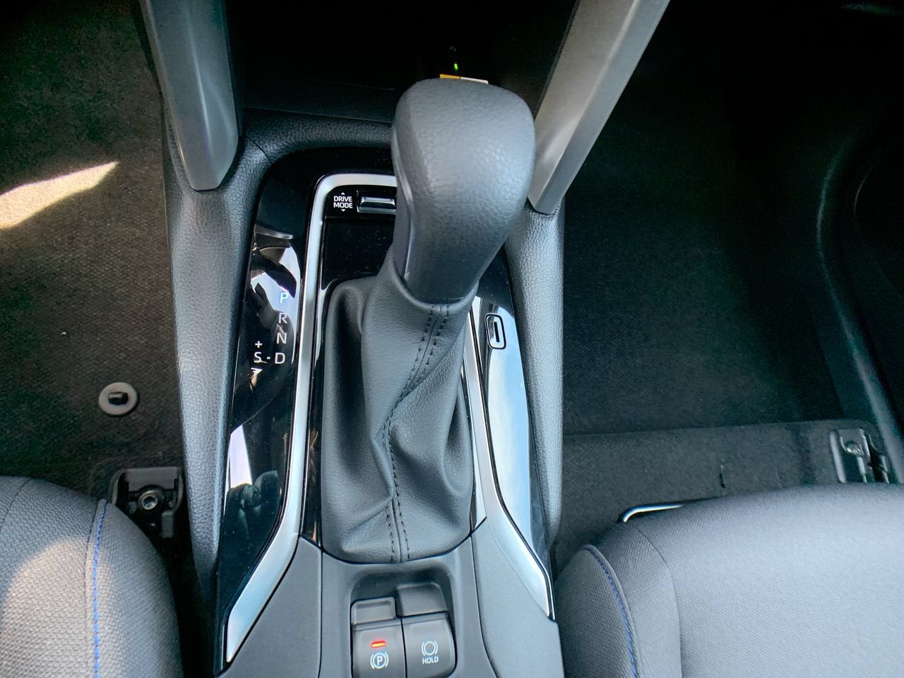 2023 Toyota Corolla Cross Hybrid SE