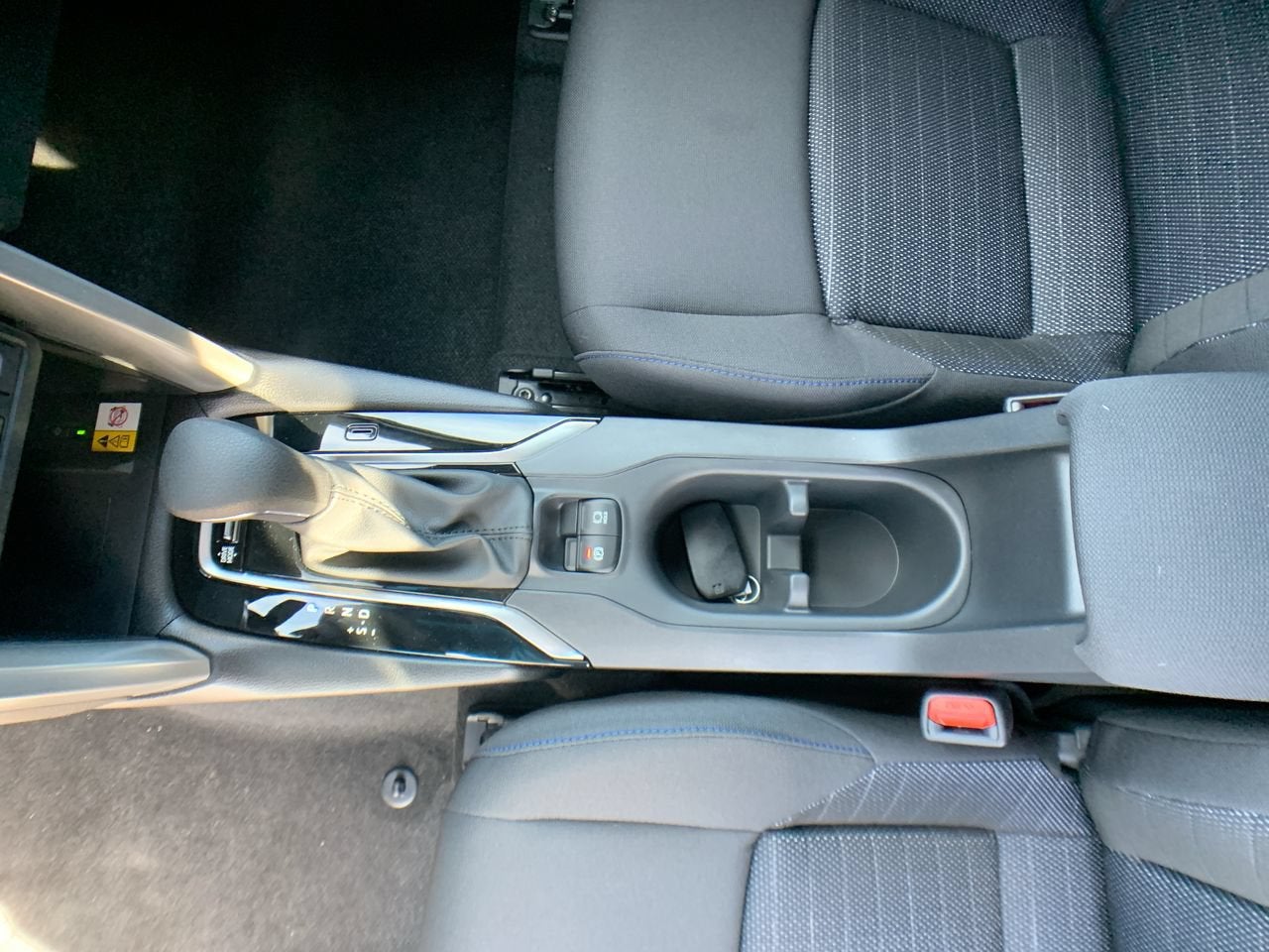 2023 Toyota Corolla Cross Hybrid SE
