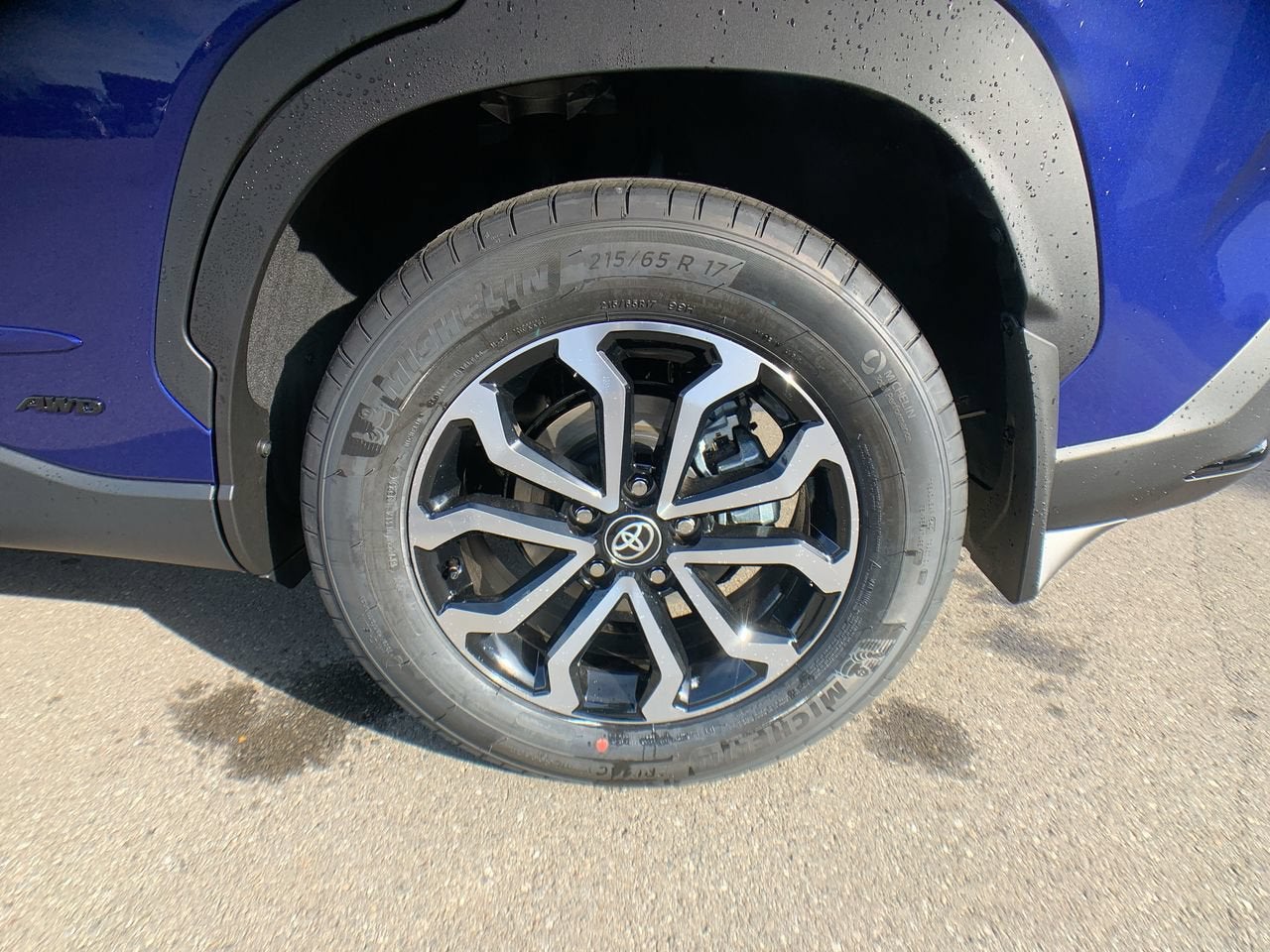 2023 Toyota Corolla Cross Hybrid SE