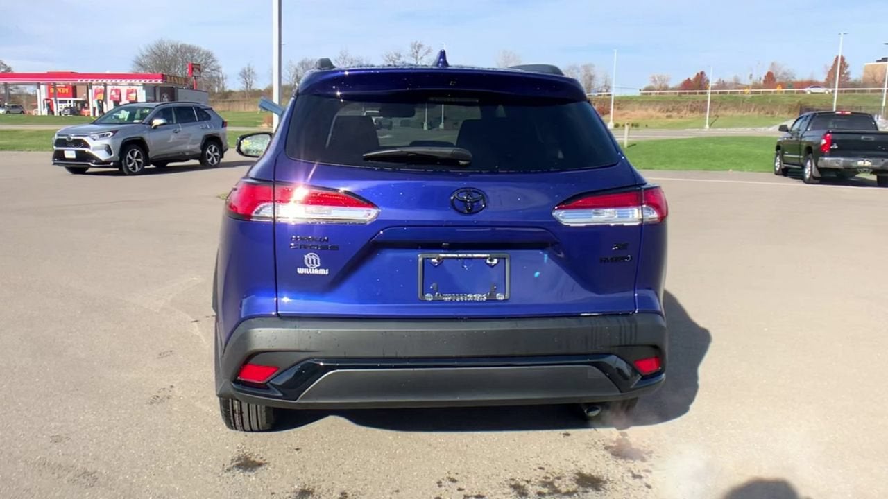2023 Toyota Corolla Cross Hybrid SE