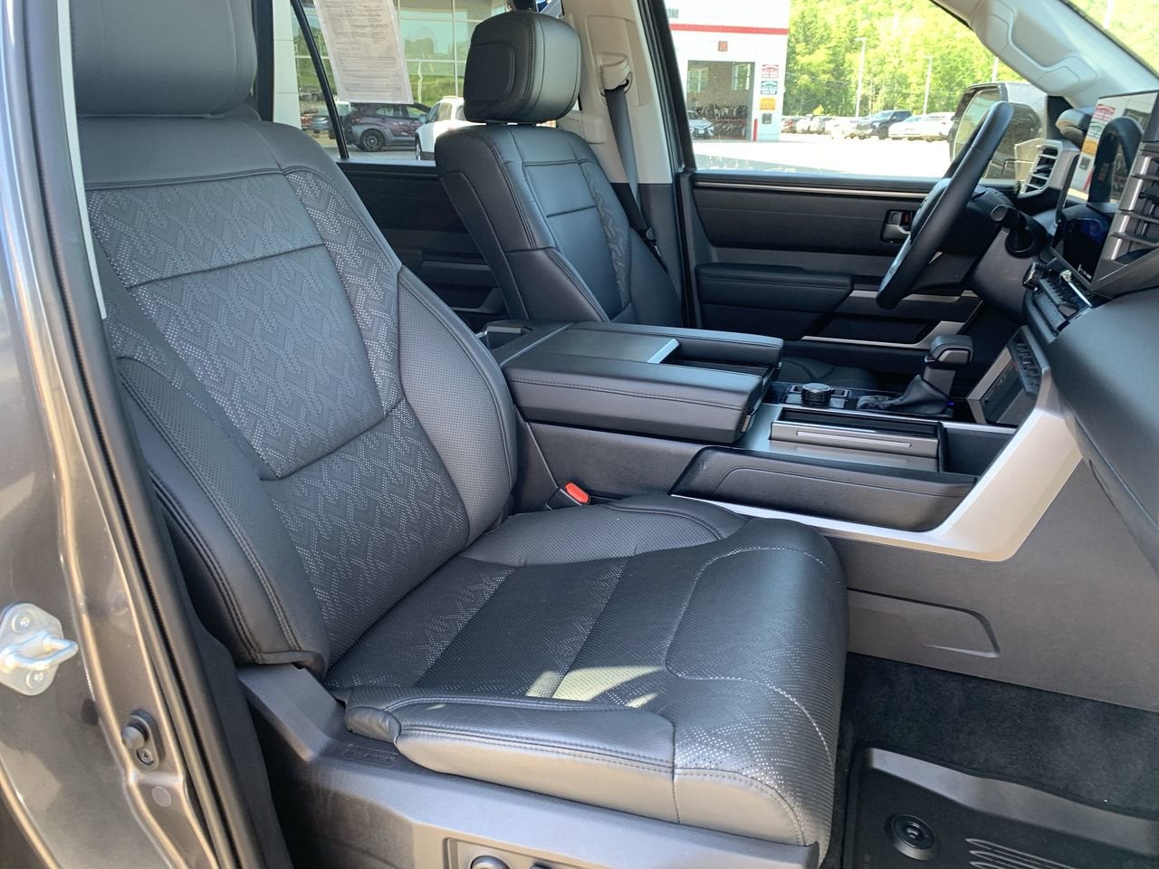 2024 Toyota Sequoia SR5