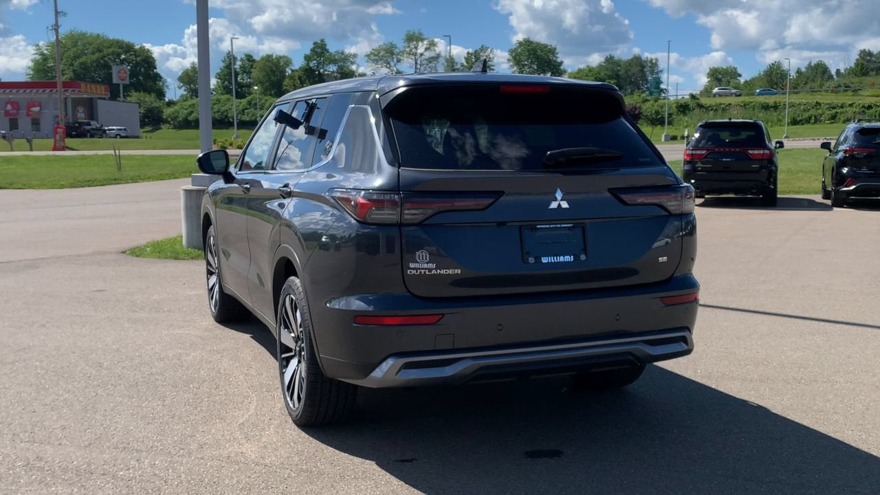 2025 Mitsubishi Outlander SE