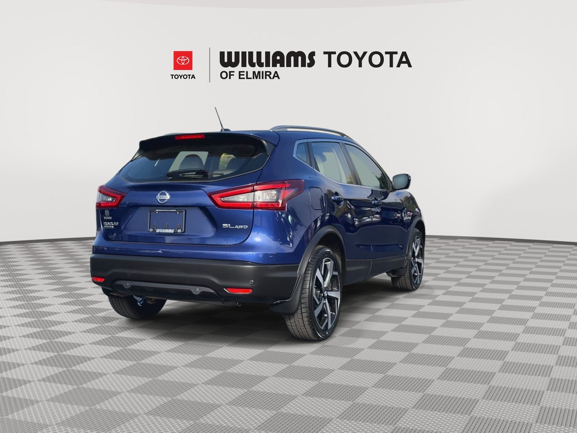 2021 Nissan Rogue Sport SL