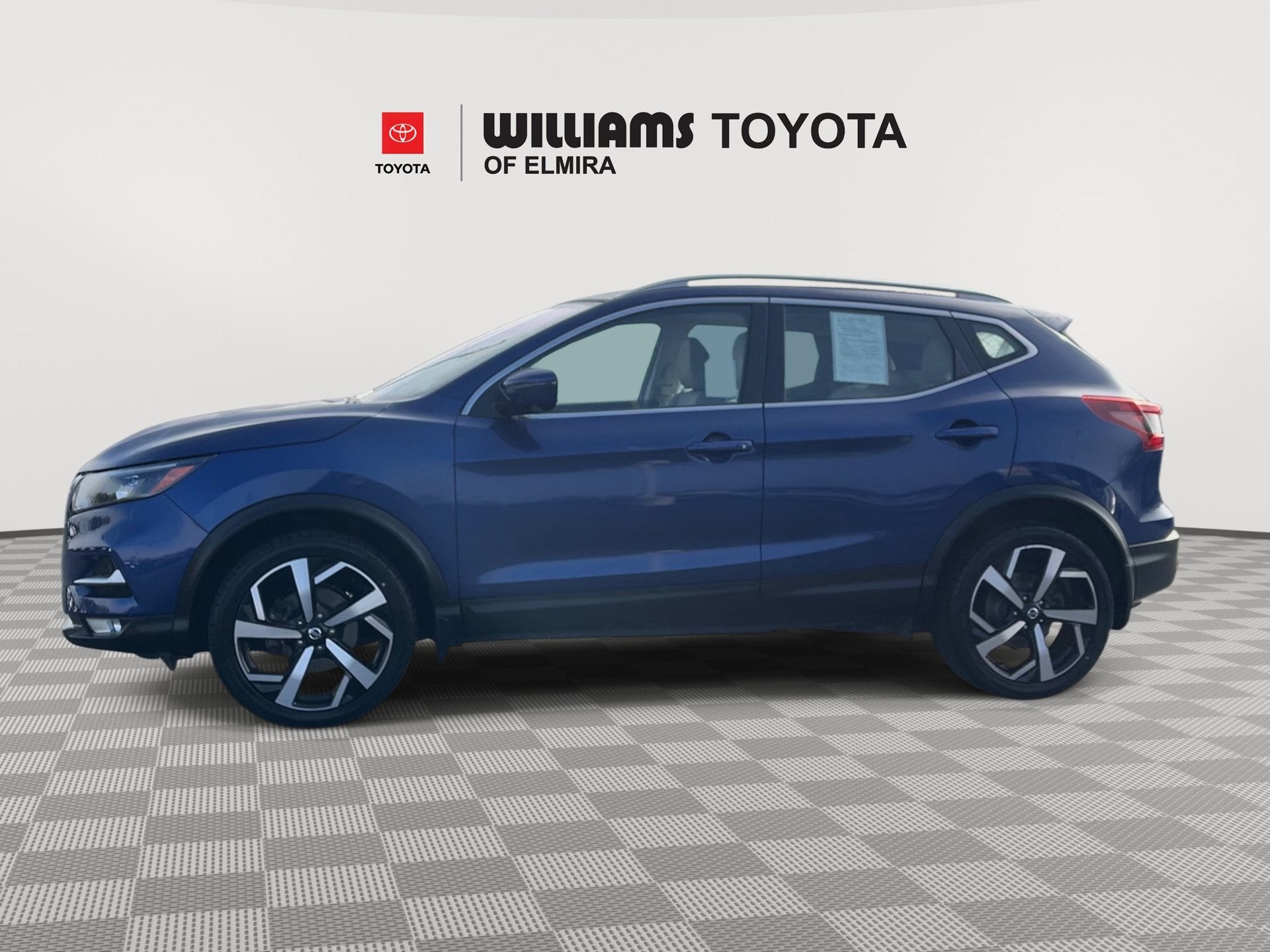 2021 Nissan Rogue Sport SL