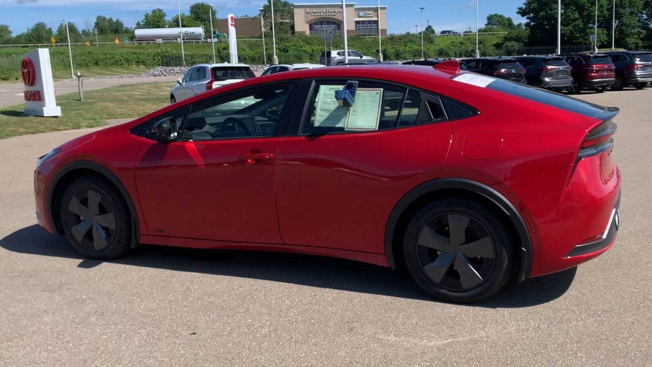 2024 Toyota Prius LE