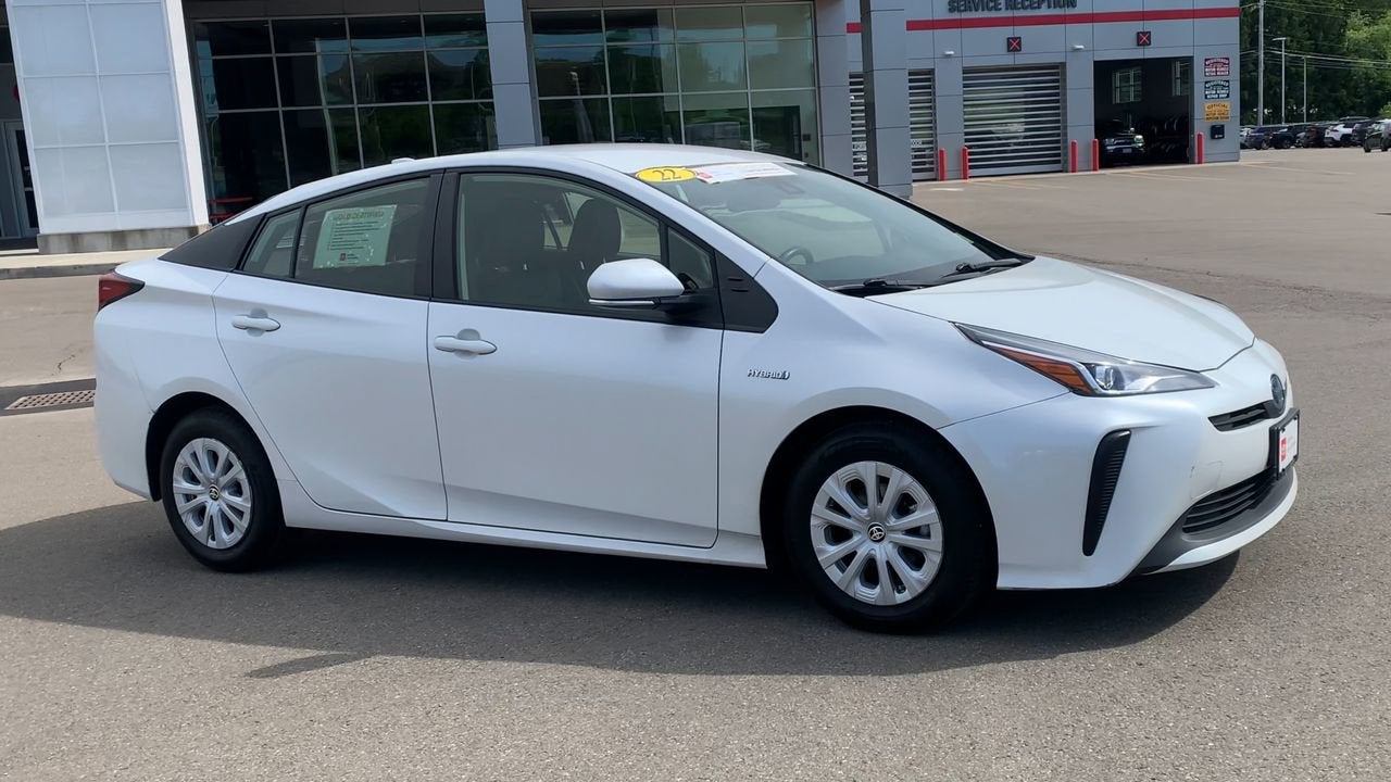 2022 Toyota Prius L