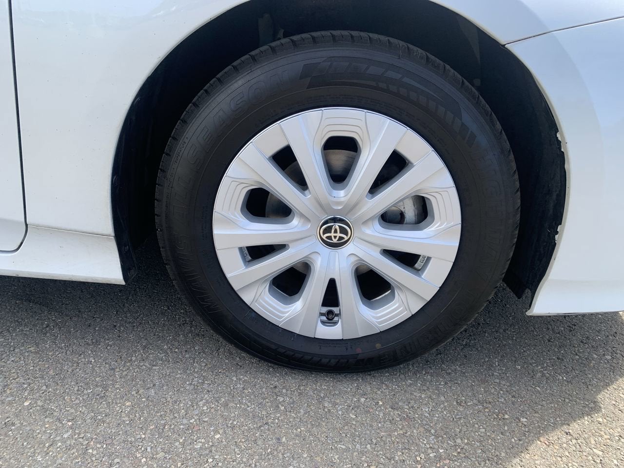 2022 Toyota Prius L