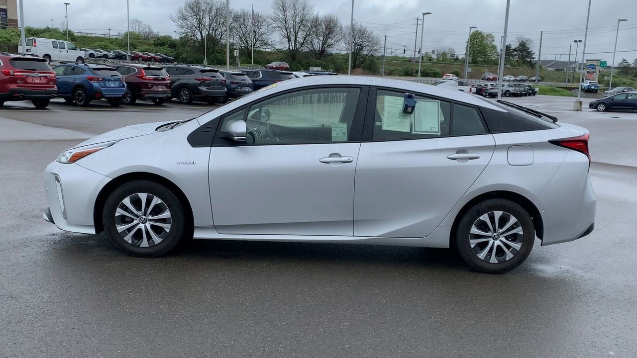 2022 Toyota Prius LE AWD-e
