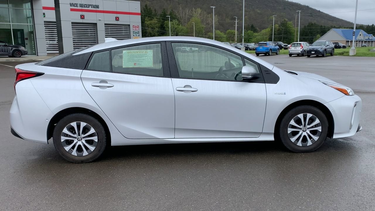2022 Toyota Prius LE AWD-e