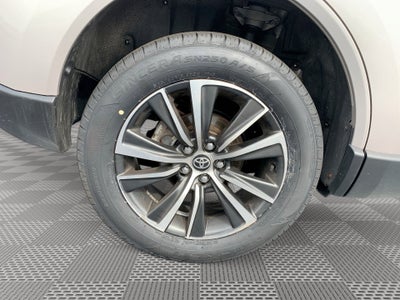 2024 Toyota Venza LE