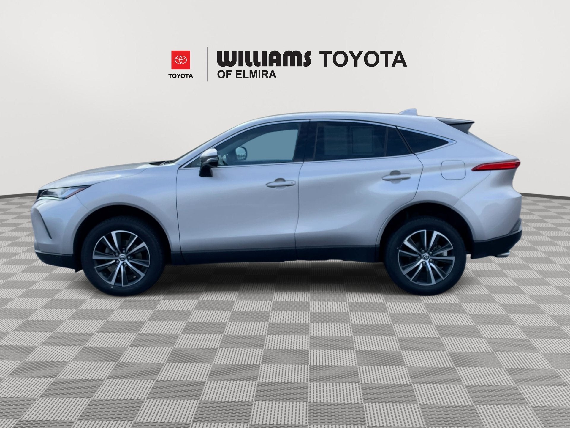 2024 Toyota Venza LE