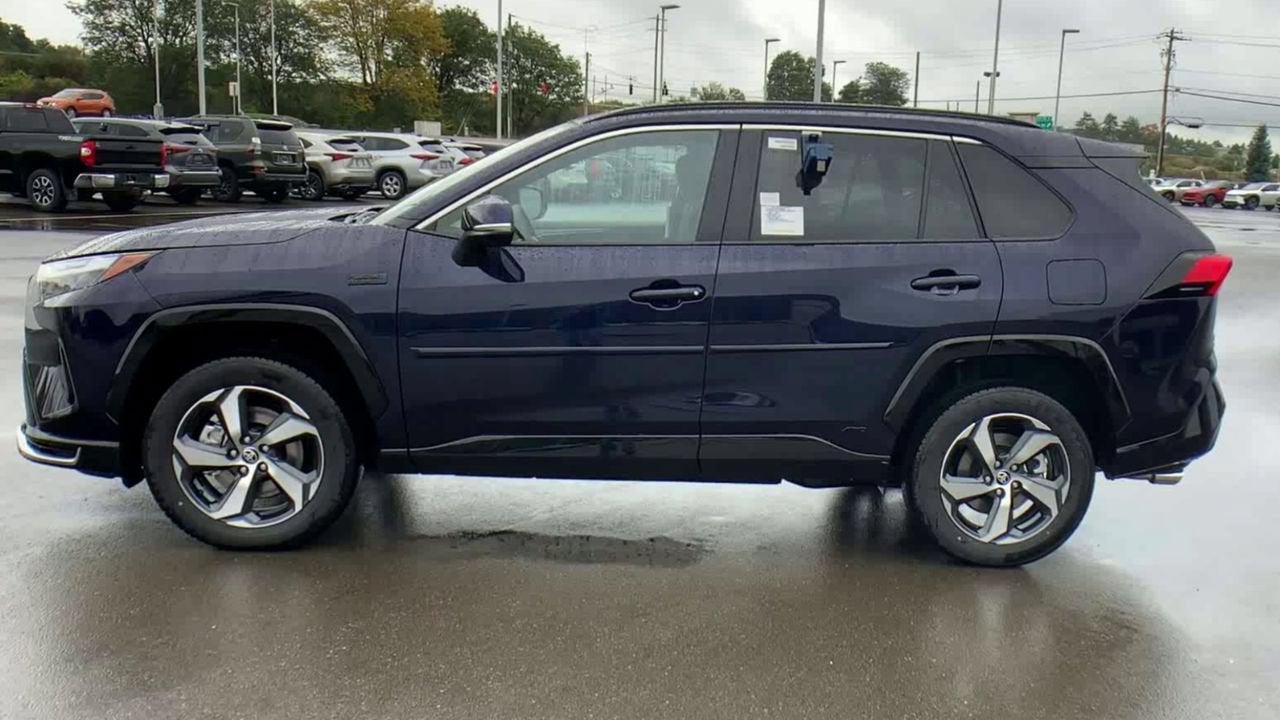 2023 Toyota RAV4 Prime SE