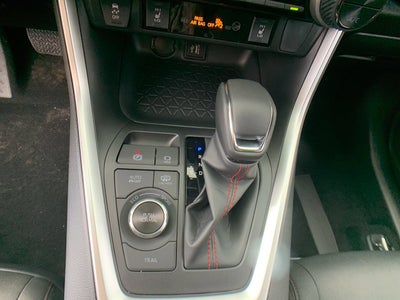 2024 Toyota RAV4 Prime SE