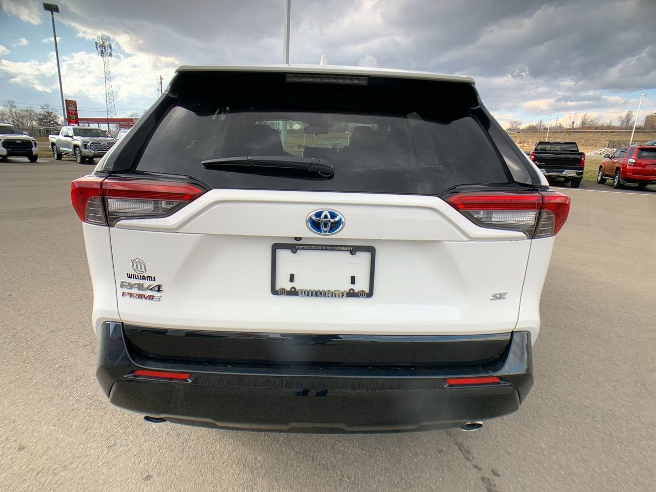 2024 Toyota RAV4 Prime SE