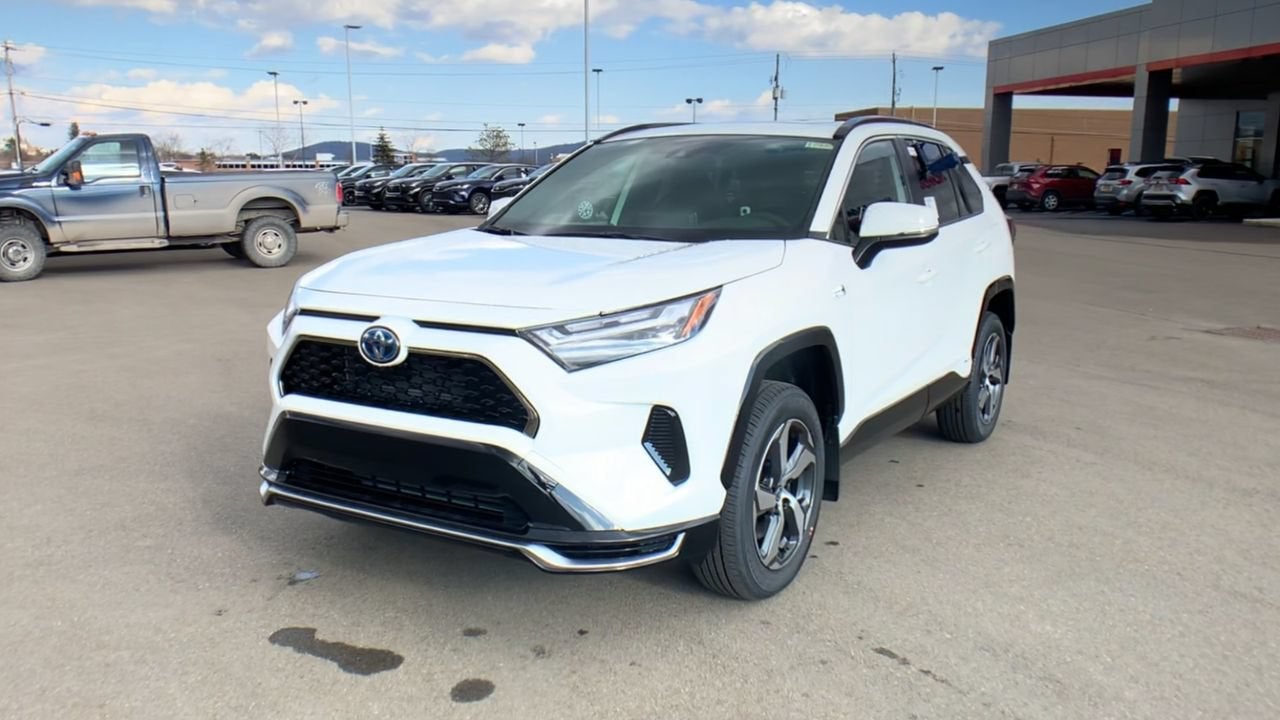 2024 Toyota RAV4 Prime SE