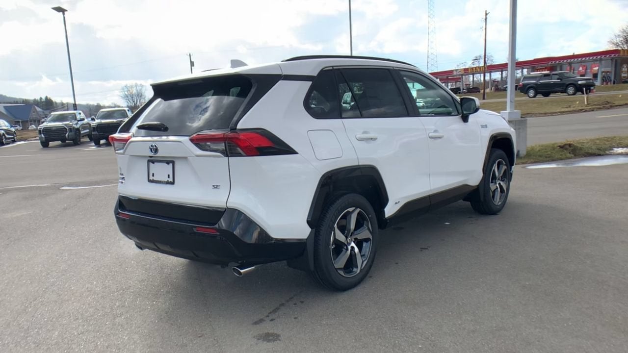 2024 Toyota RAV4 Prime SE