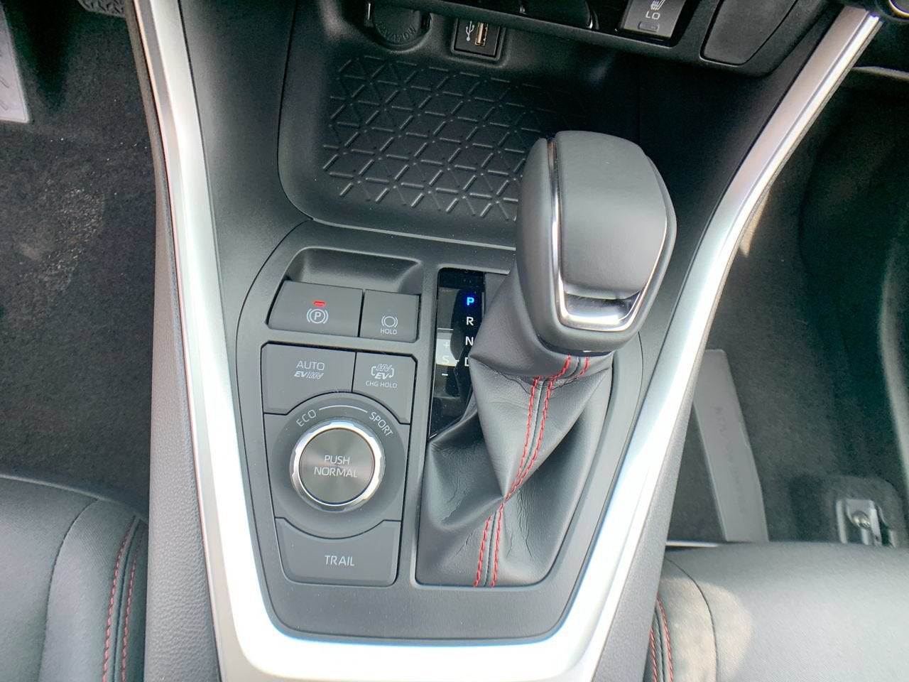 2024 Toyota RAV4 Prime SE