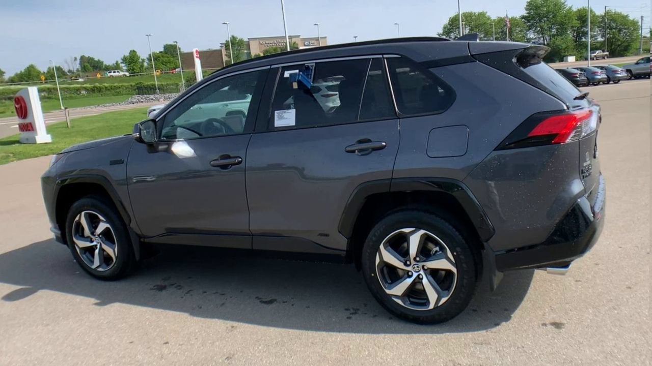 2024 Toyota RAV4 Prime SE