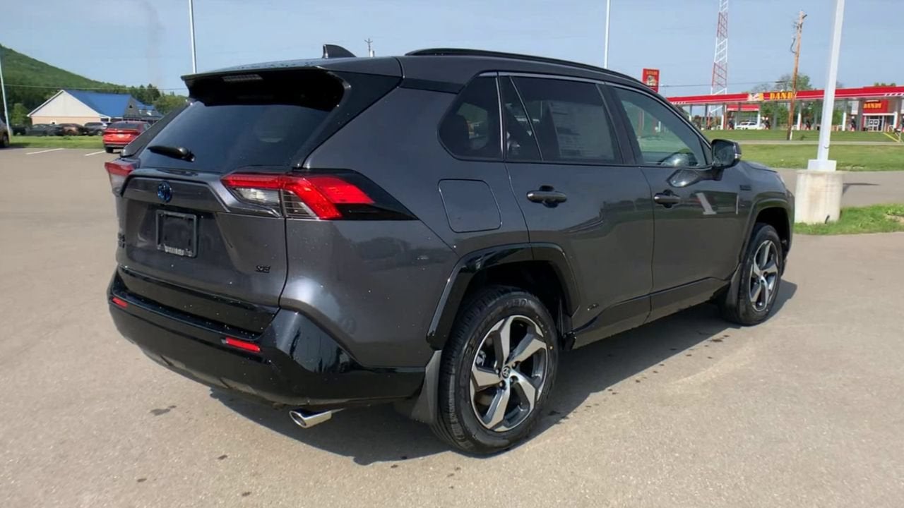 2024 Toyota RAV4 Prime SE