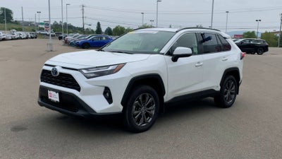 2022 Toyota RAV4 XLE Premium