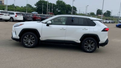 2022 Toyota RAV4 XLE Premium
