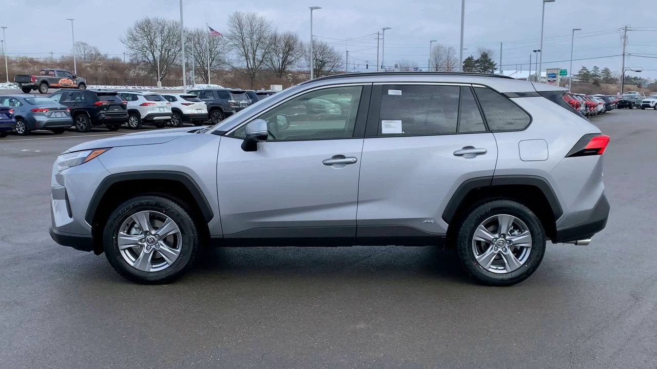 2025 Toyota RAV4 LE