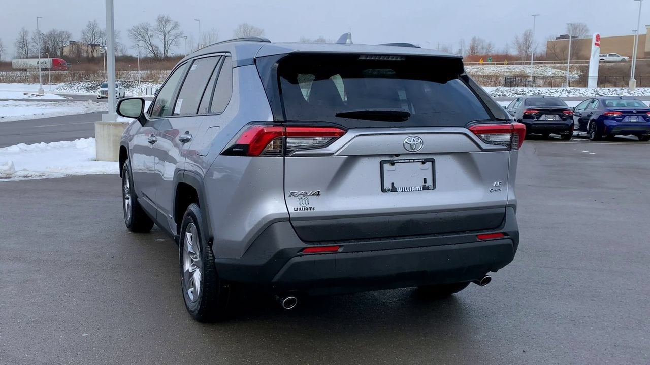 2025 Toyota RAV4 LE