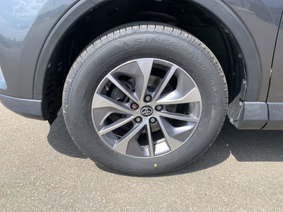 2016 Toyota RAV4 Hybrid XLE