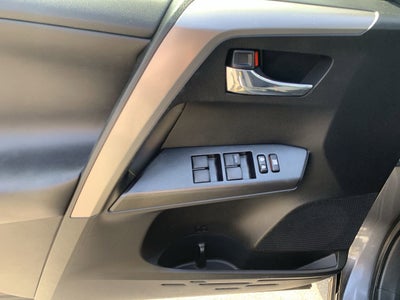 2016 Toyota RAV4 Hybrid XLE